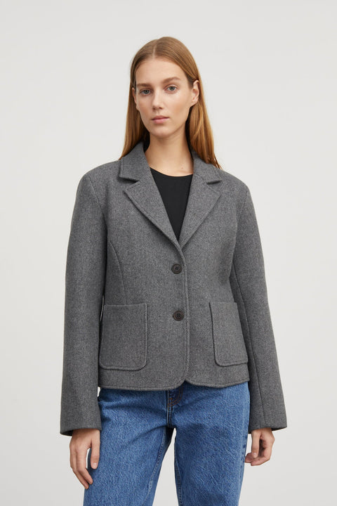 Claire Blazer, Grey