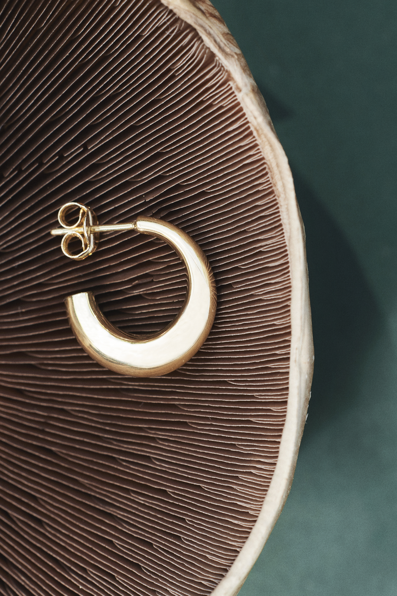 Flat Hoop Earring, 18K Gold